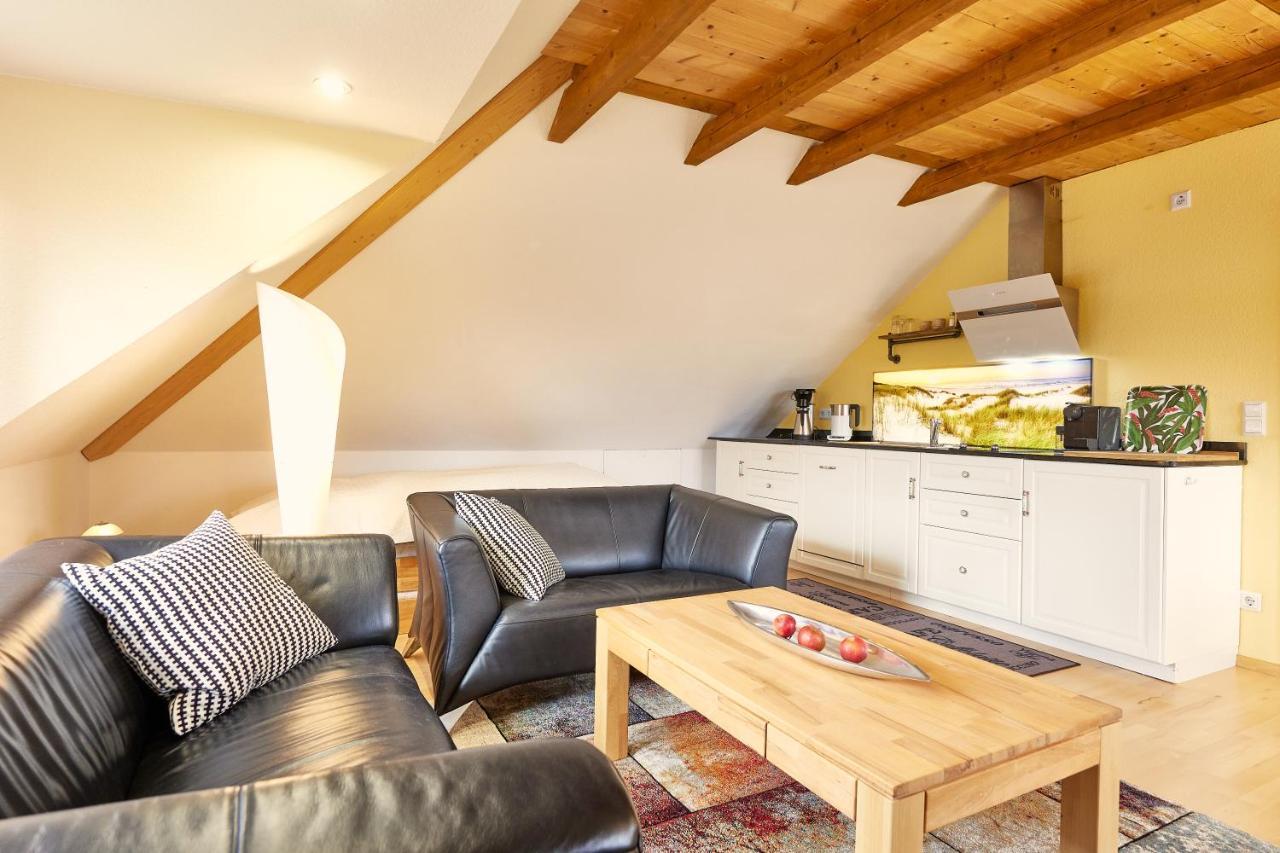Ferienwohnung Raffael 100 Qm, 2 Grosse Betten Im Wohnzimmer Cuxhaven Eksteriør billede