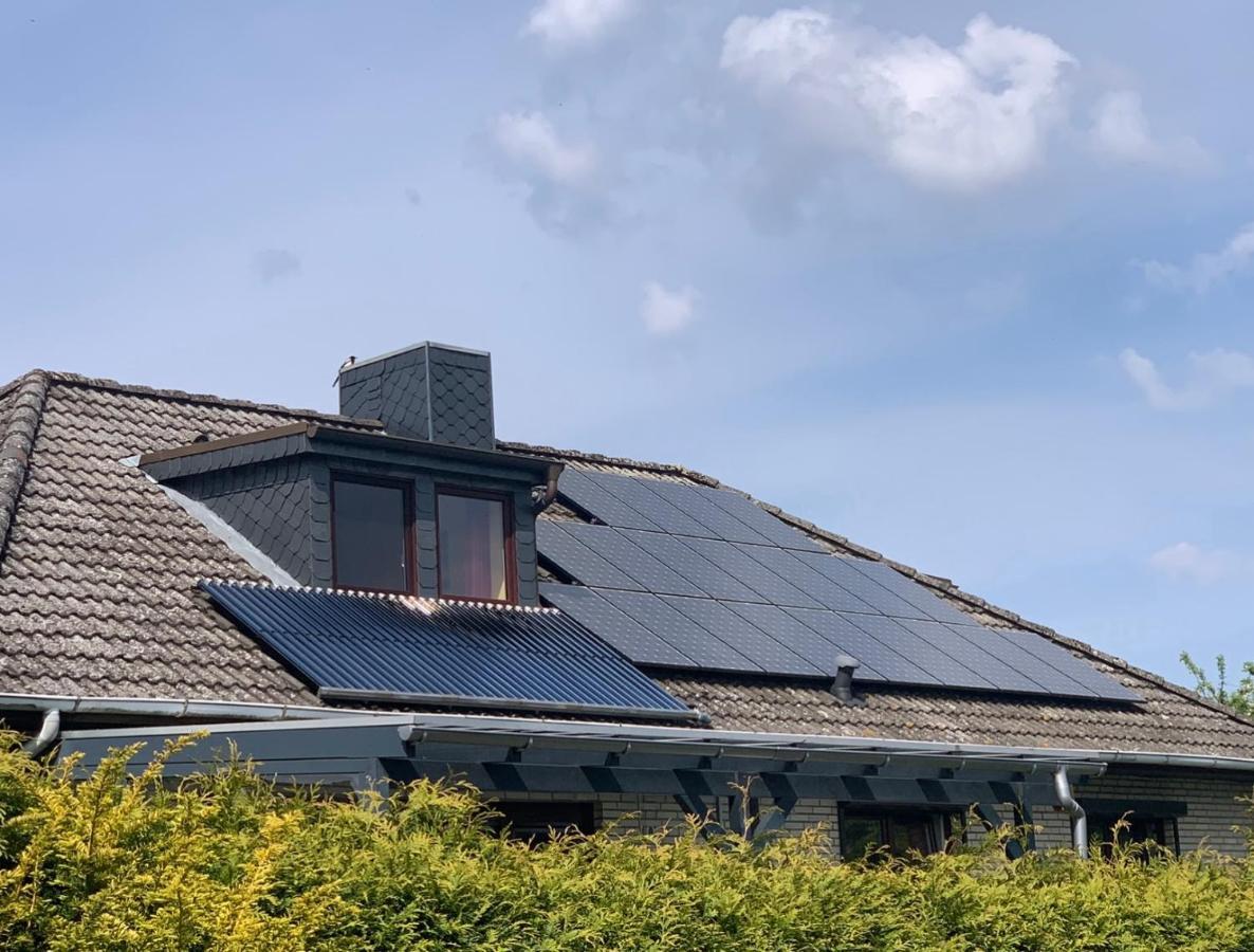 Ferienwohnung Raffael 100 Qm, 2 Grosse Betten Im Wohnzimmer Cuxhaven Eksteriør billede